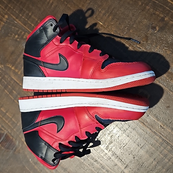 Air Jordan 1 mid GS Reverse Bred - Picture 2 of 6